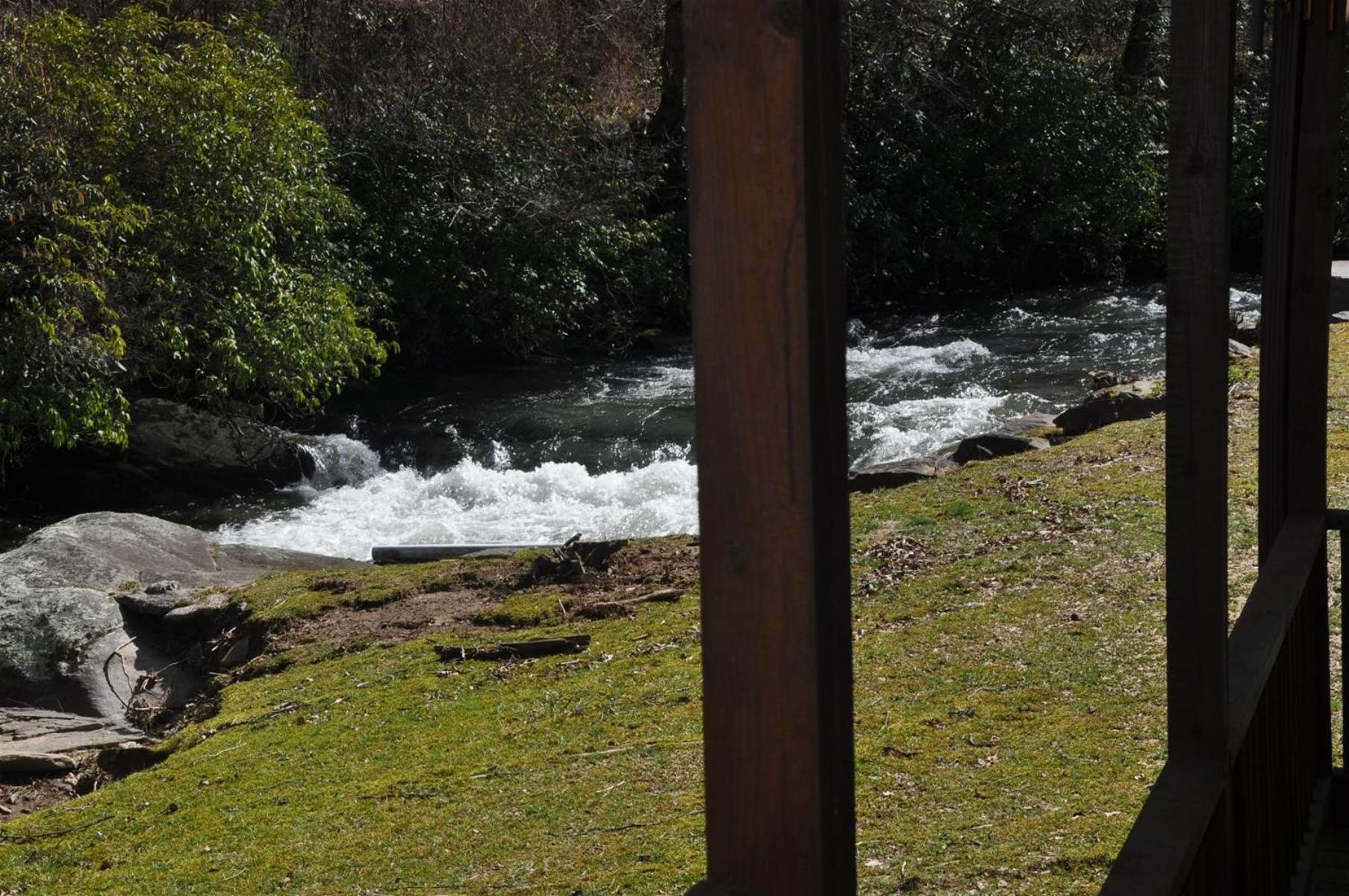Waterfall Hideaway Bryson City Exterior foto